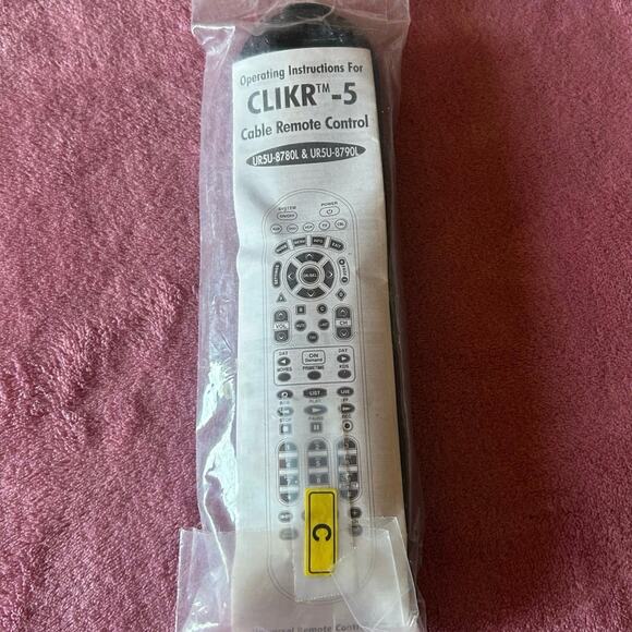 New Spectrum UR5U-8780L-TWC CLIKR-5 Cable Remote Control  (1A-03- 2OU5) - Picture 3 of 4